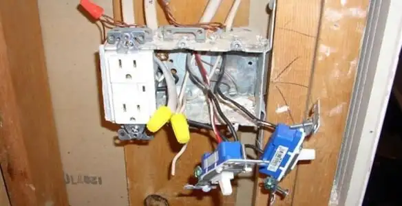 gfci circuits service wiring and upgrading electrical outlets with ground fault protection in Phoenix, AZ