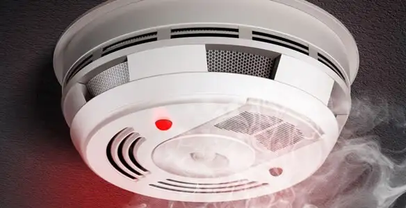 Installed smoke detector providing reliable fire detection in Phoenix, AZ